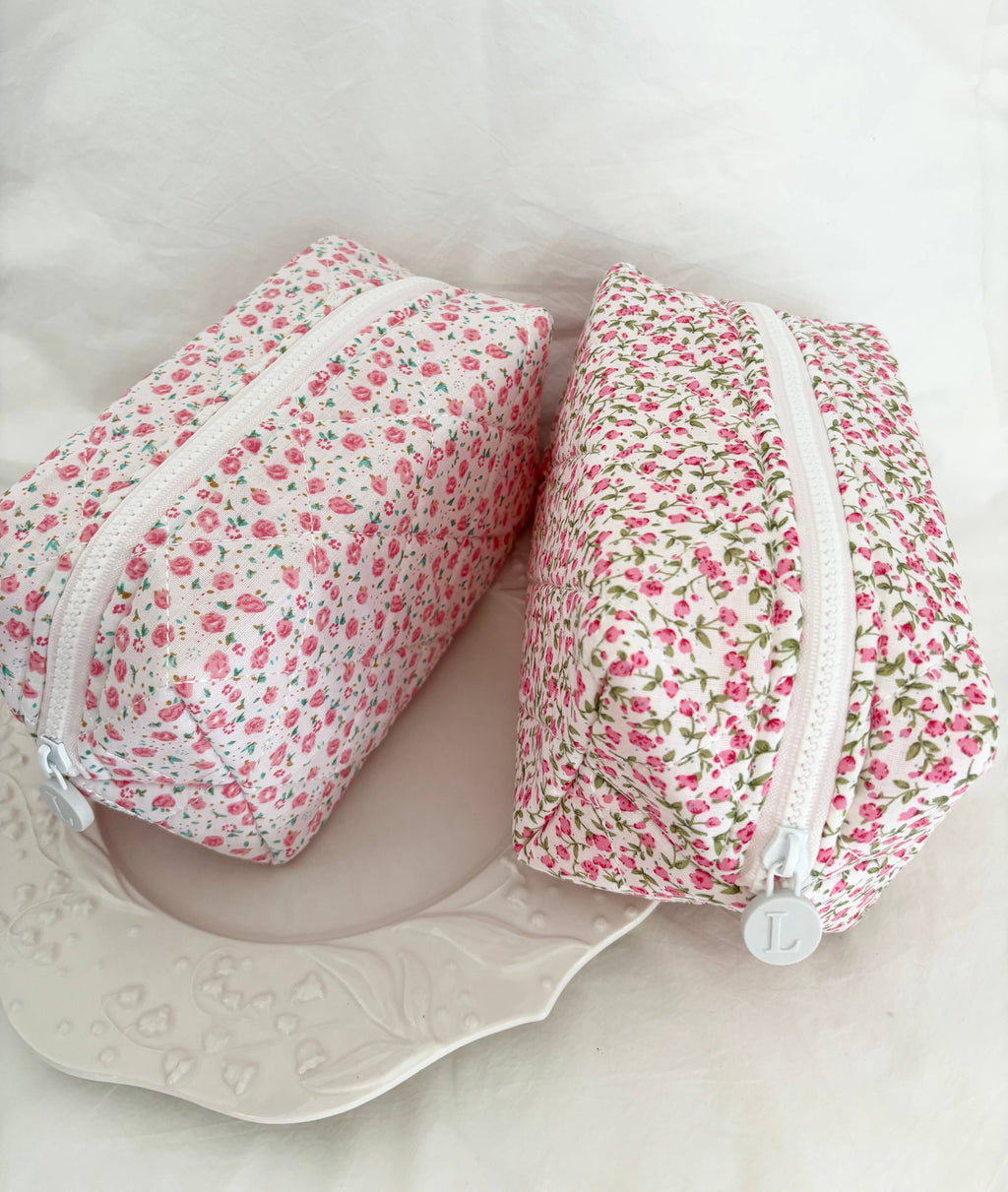 Quilted Floral Vintage Retro Make up Bags (TIRO)